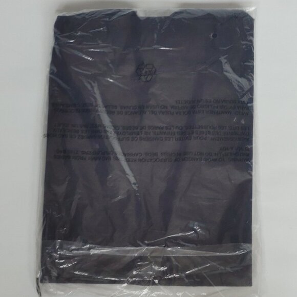 VIA Rail T-Shirt Men's Size Small BNIP Made in Canada 100% Cotton 🍁 - Picture 4 of 4